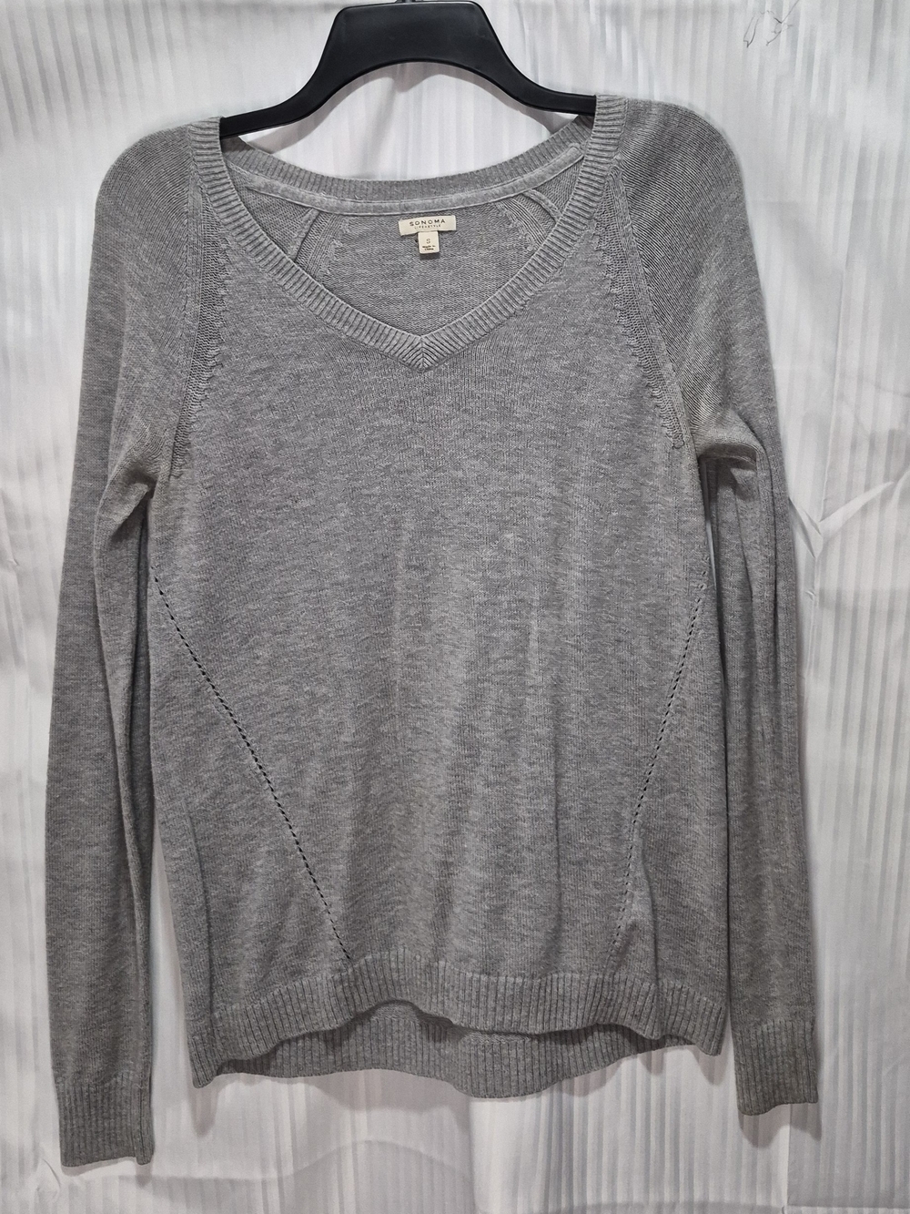 Sonoma Gray V-Neck Lightweight Knit Sweater Small